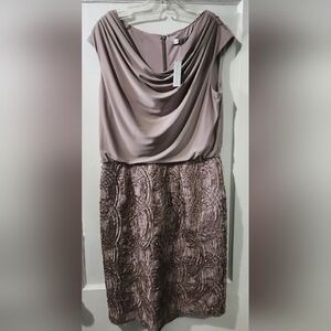 Elegant Mauve Dress with Textured Skirt size: 10